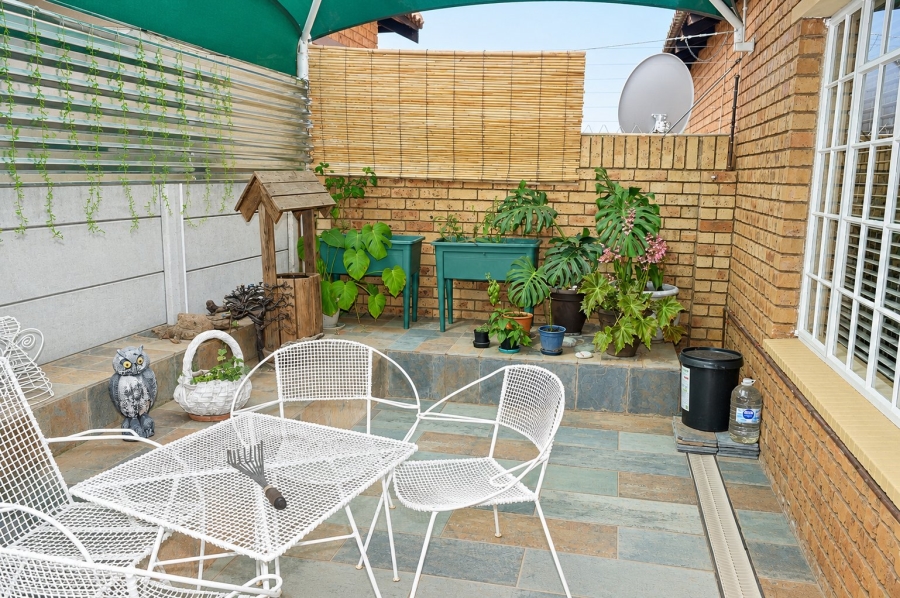2 Bedroom Property for Sale in Doringkruin North West